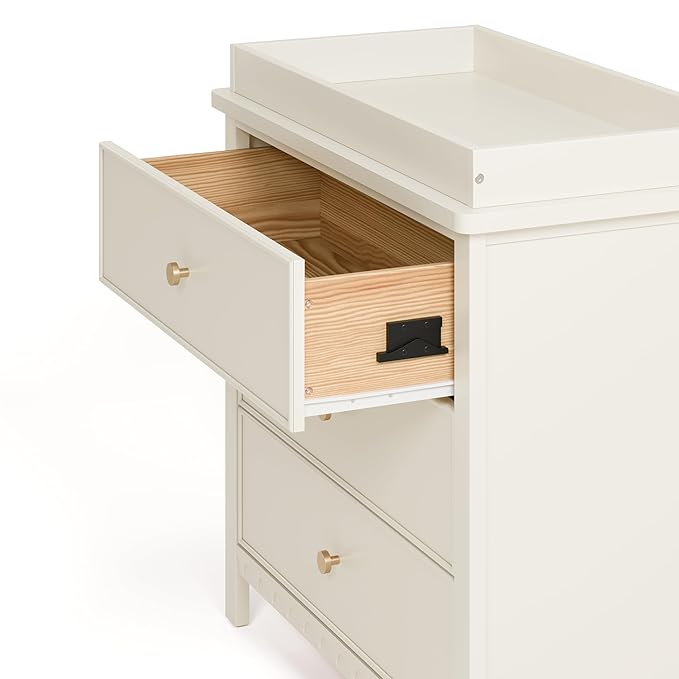 Graco Sasha 3-Drawer Chest with Changing Table Topper (Froasted Oat) – GREENGUARD Gold Certified, Nursery Bedroom Wood Chest with Spacious Storage, Interlocking Drawer System, Pre-Installed Tracks