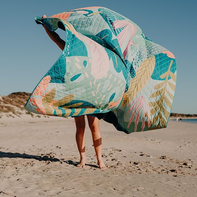 Jumbo Picnic Rug, Premium Large Picnic Mat, 6'7" x 6'7", Outdoor Waterproof Picnic Blanket Beach Mat, Foldable & Waterproof, Picnic Blankets Ideal for Beach & Park, Outdoor Blanket