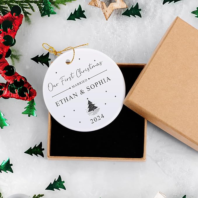 First Christmas Married Ornament 2025, Personalized Christmas Ornaments, Cuztomized Wedding Gifts, Just Married Gifts for Newlywed, Bridal Shower, Couples