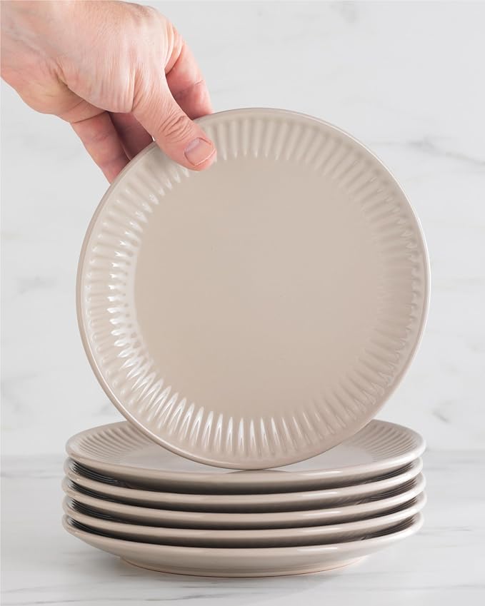 16 Piece Stoneware Dinnerware Set - Image 7