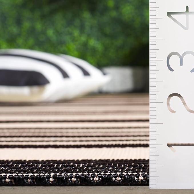 SAFAVIEH Courtyard Collection 2'3' x 20' Black/Bone CY6062 Stripe Indoor/ - Image 5