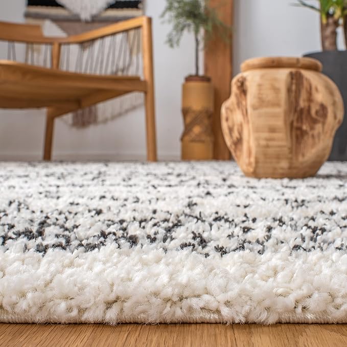 SAFAVIEH Arizona Shag Collection Runner Rug - Image 4