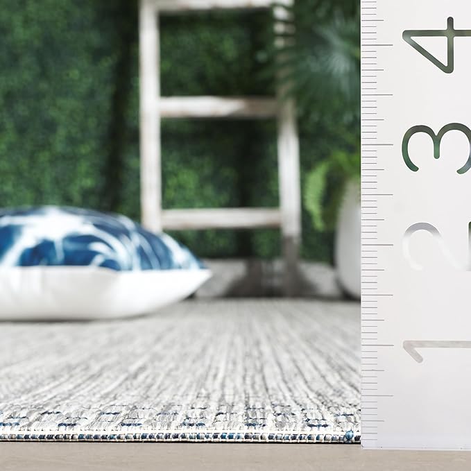 SAFAVIEH Washable Rug Outdoor Courtyard Collection - Image 3