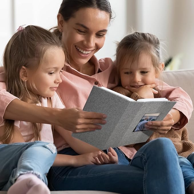 Vienrose Linen Photo Album 300 Pockets for 4x6 Photos Fabric Cover Photo Books Slip-in Picture Albums Wedding Baby Blue