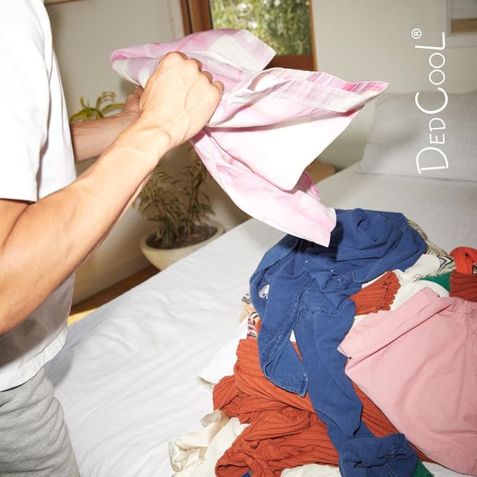 DedCool Liquid Laundry Dedtergent | Red Dakota | Bold Woody Fragrance Detergent | Removes Stains | Infused with Natural Essential Oils | Non-Toxic | 120 Washes | 64 fl oz