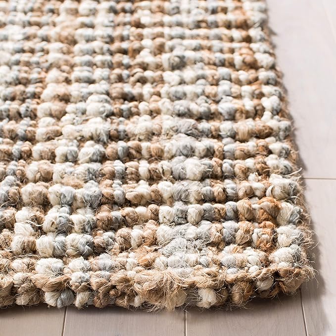 SAFAVIEH Area Rug 5x8 - Image 5
