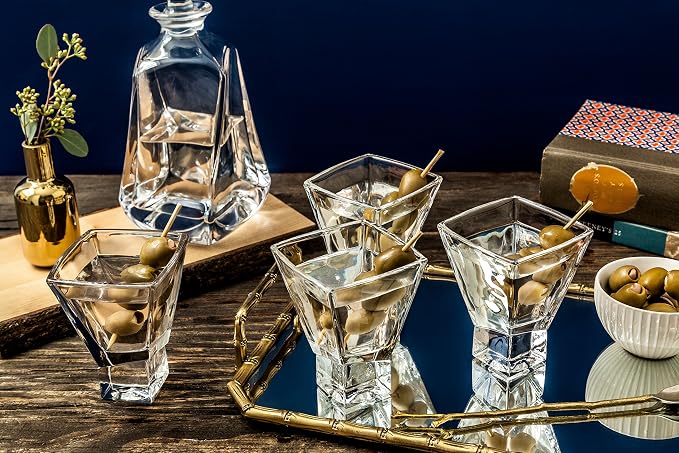 JoyJolt Carre 2-Piece Cocktail Glasses Set, 8 Ounce Martini Glasses - Image 4