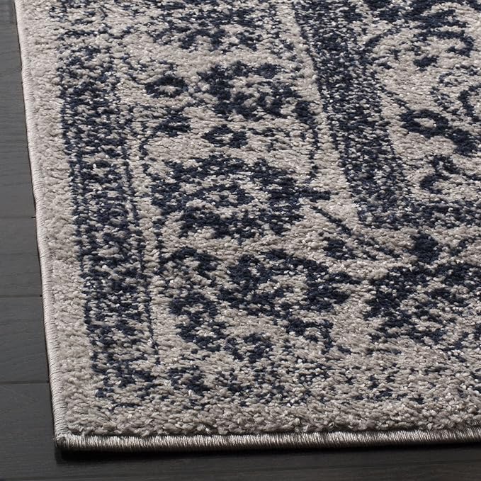 SAFAVIEH Area Rug 6x9 - Image 4