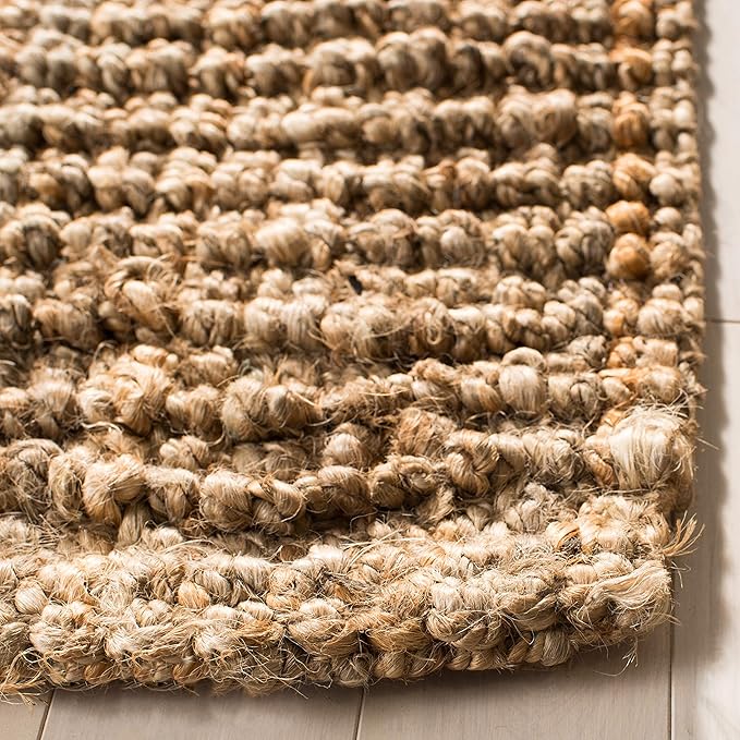 SAFAVIEH Area Rug 4x6 - Image 4
