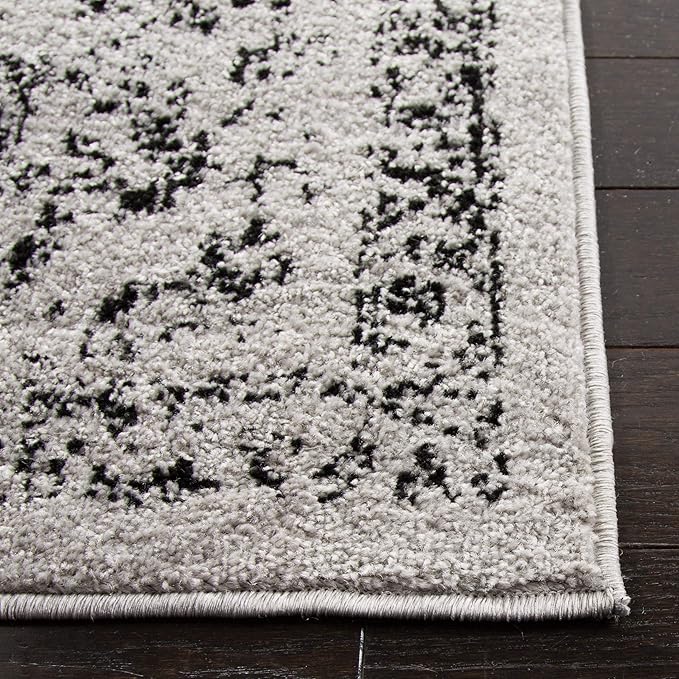 SAFAVIEH Area Rug 3x5 - Image 4
