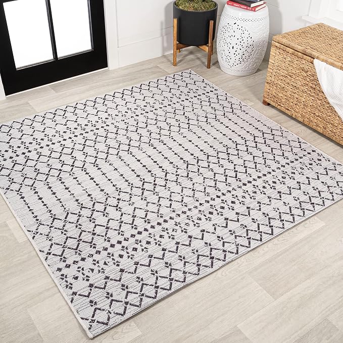 JONATHAN Y Moroccan Geometric Indoor Outdoor Square Area Rug 6X6 Cream/Black by JONATHANY