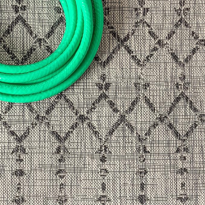 JONATHAN Y Moroccan Geometric Indoor Outdoor Round Area Rug 5 Ft Light - Image 4