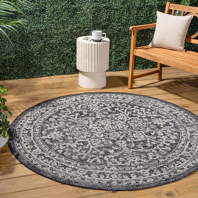 JONATHAN Y Boho Medallion Indoor Outdoor Round Area Rug 5 Ft Black/Gray by JONATHANY