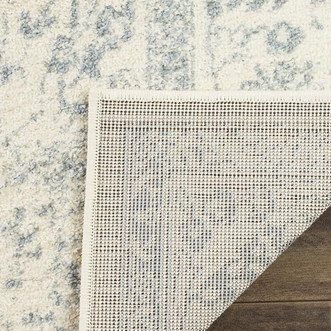 SAFAVIEH Area Rug 4x6 - Image 4