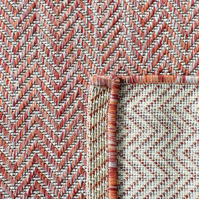 SAFAVIEH Outdoor Accent Rug 2'x3'7" - Image 9