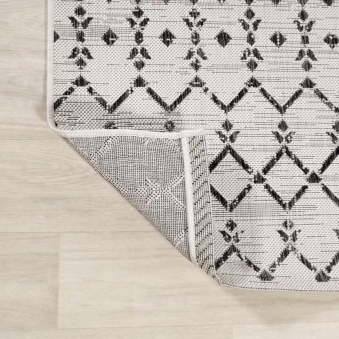 JONATHAN Y Moroccan Geometric Indoor Outdoor Round Area Rug 3 Ft Cream/Black - Image 4