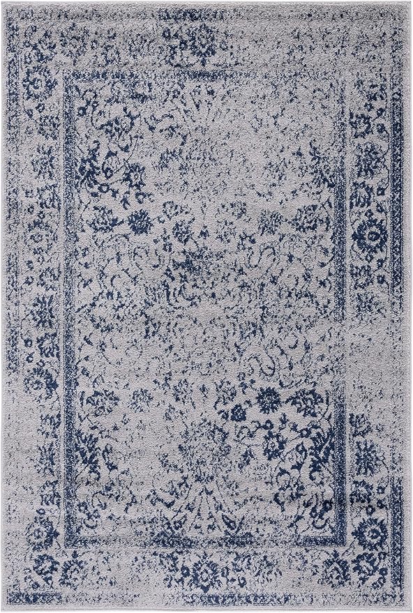 SAFAVIEH Area Rug 4x6 - Image 5