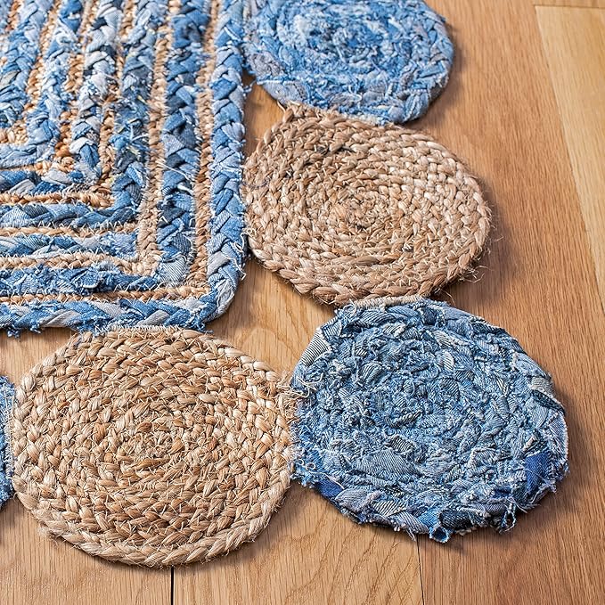 SAFAVIEH Cape Cod Collection Area Rug - Image 4
