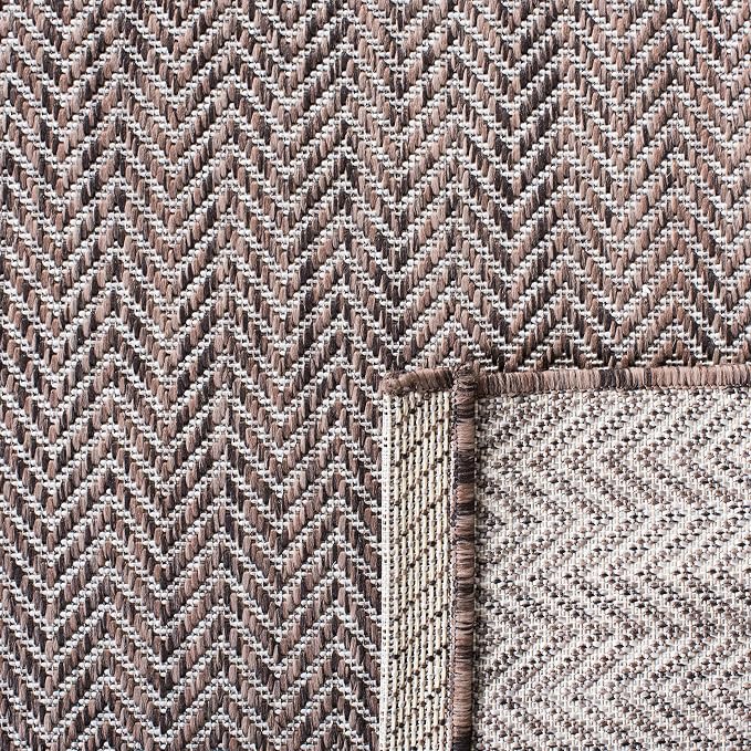 SAFAVIEH Outdoor Square Rug 5'3" - Image 4