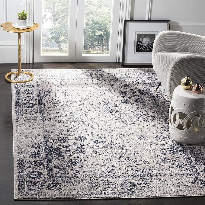 SAFAVIEH Area Rug 4x6 by Unknown